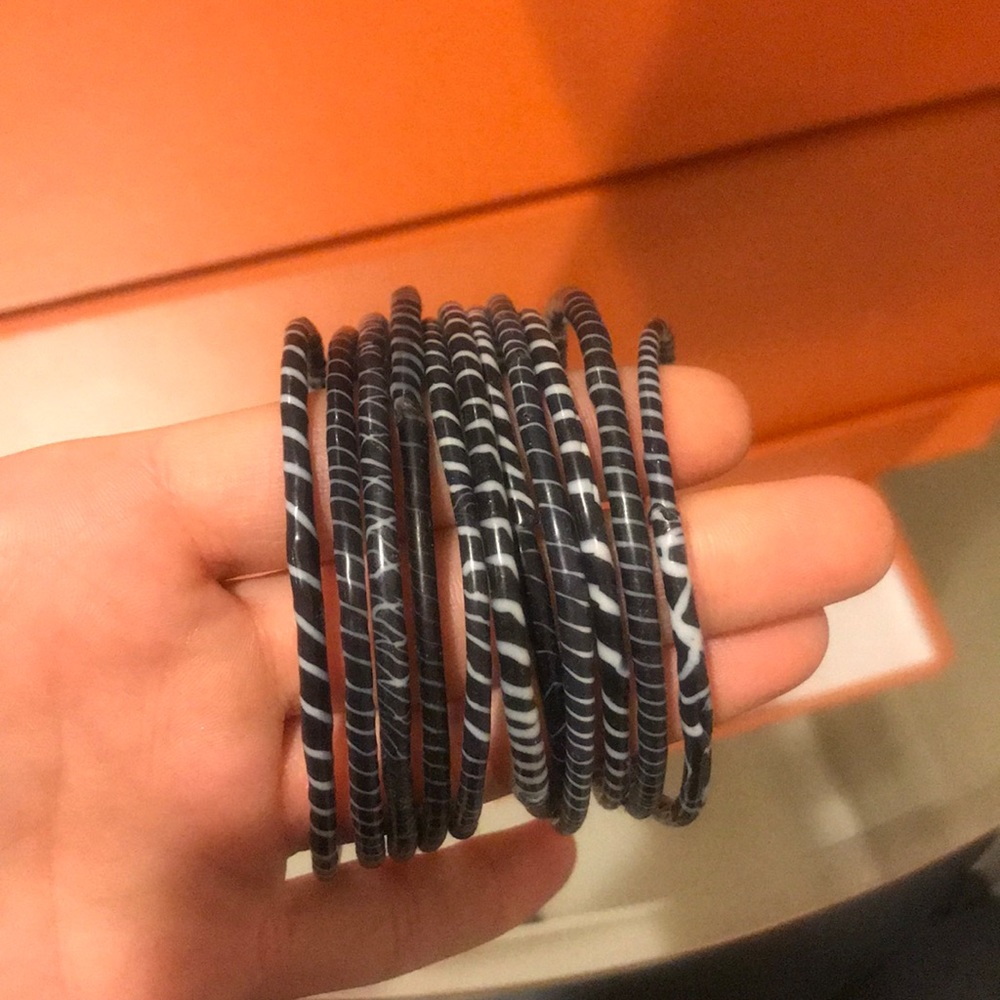 Rubber bracelets - Picture 2 of 2
